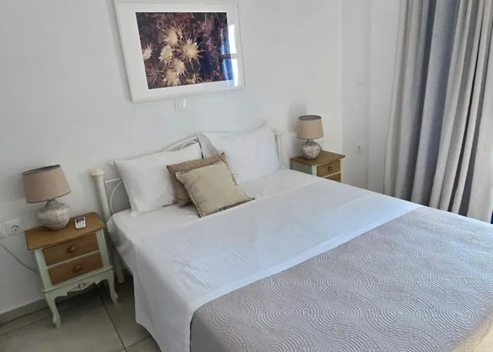 Avra Apartamento Pera Gyalos