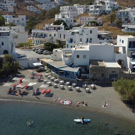 Avra Daire Pera Gyalos