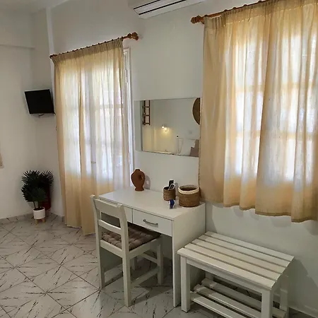 Avra Apartment