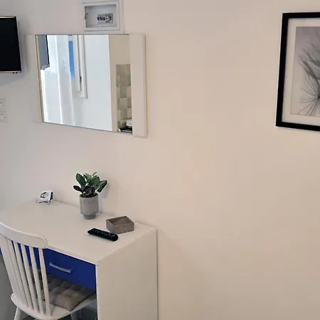 Avra Apartment