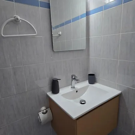 דירה Avra *