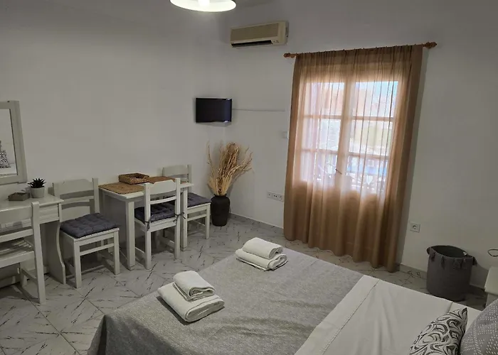 Apartamento Avra Pera Gyalos